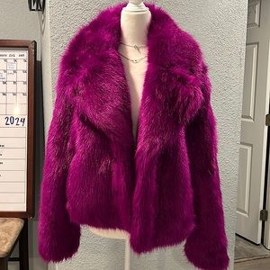 Size M color fiusha New